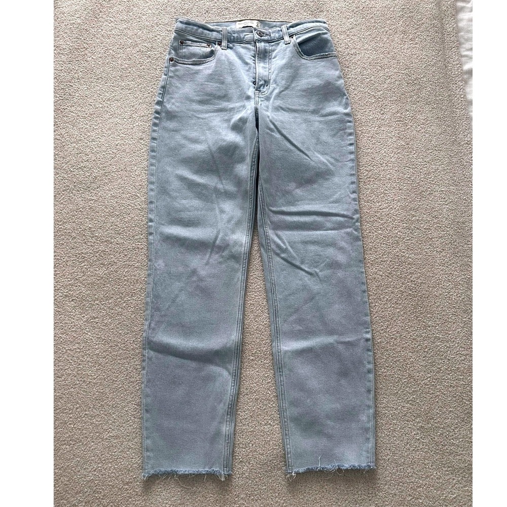 Abercrombie & Fitch The Mom High-Rise Jeans size 4 in Light Blue